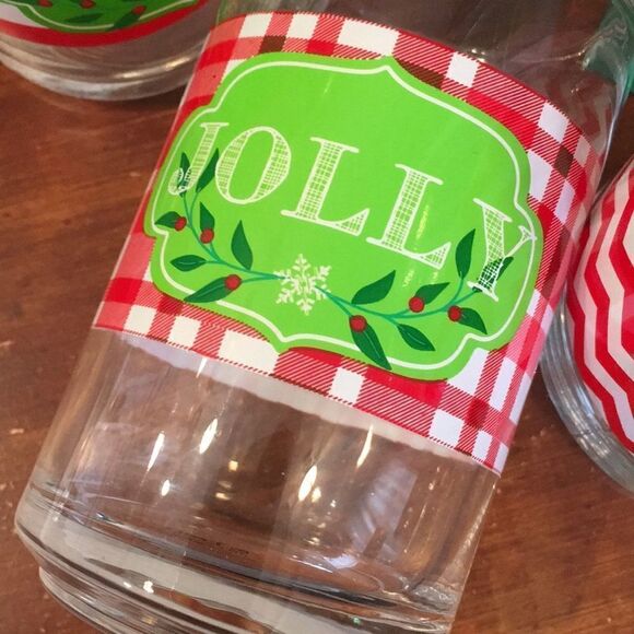 TMD Holdings 4 piece Christmas glasses set - Picture 4 of 10